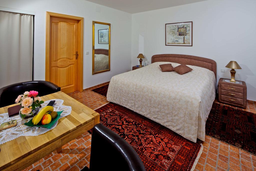 Gastehaus Samira Hotel Feketeváros Szoba fotó